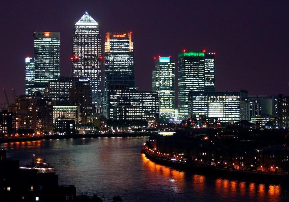 Appartamento Luxury Penthouse In Canary Wharf - 3 Bedroom / 2 Bathroom *